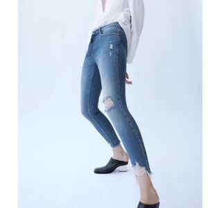 Zara Mid-Rise Skinny Jeans